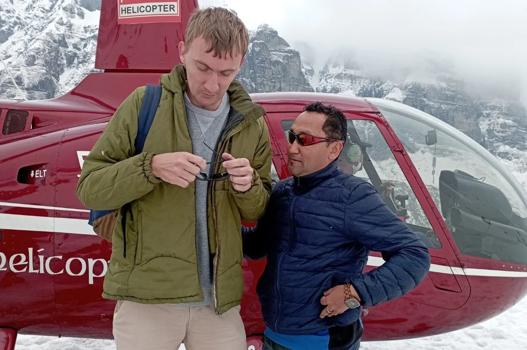 Everest Helicopter tour - 1 day Image 2