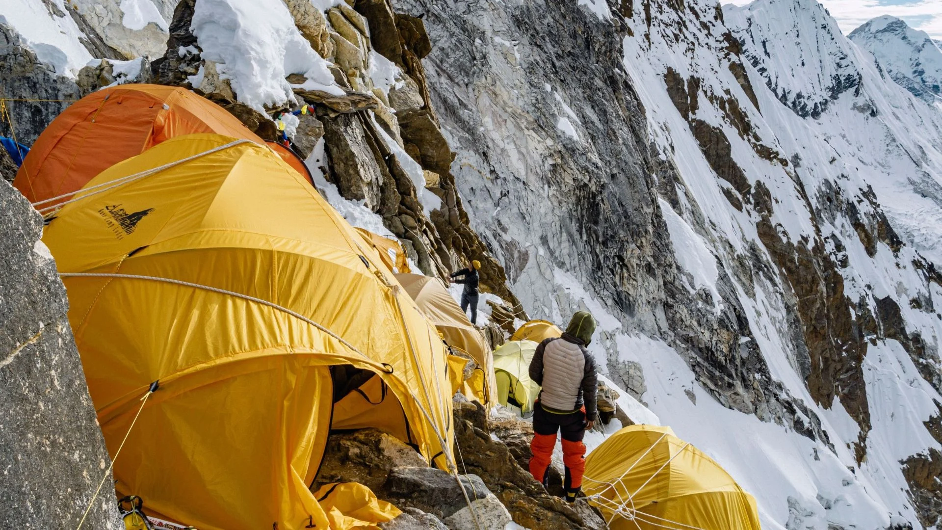 Landslide Blocks Namche–Jorsalle Trekking Route