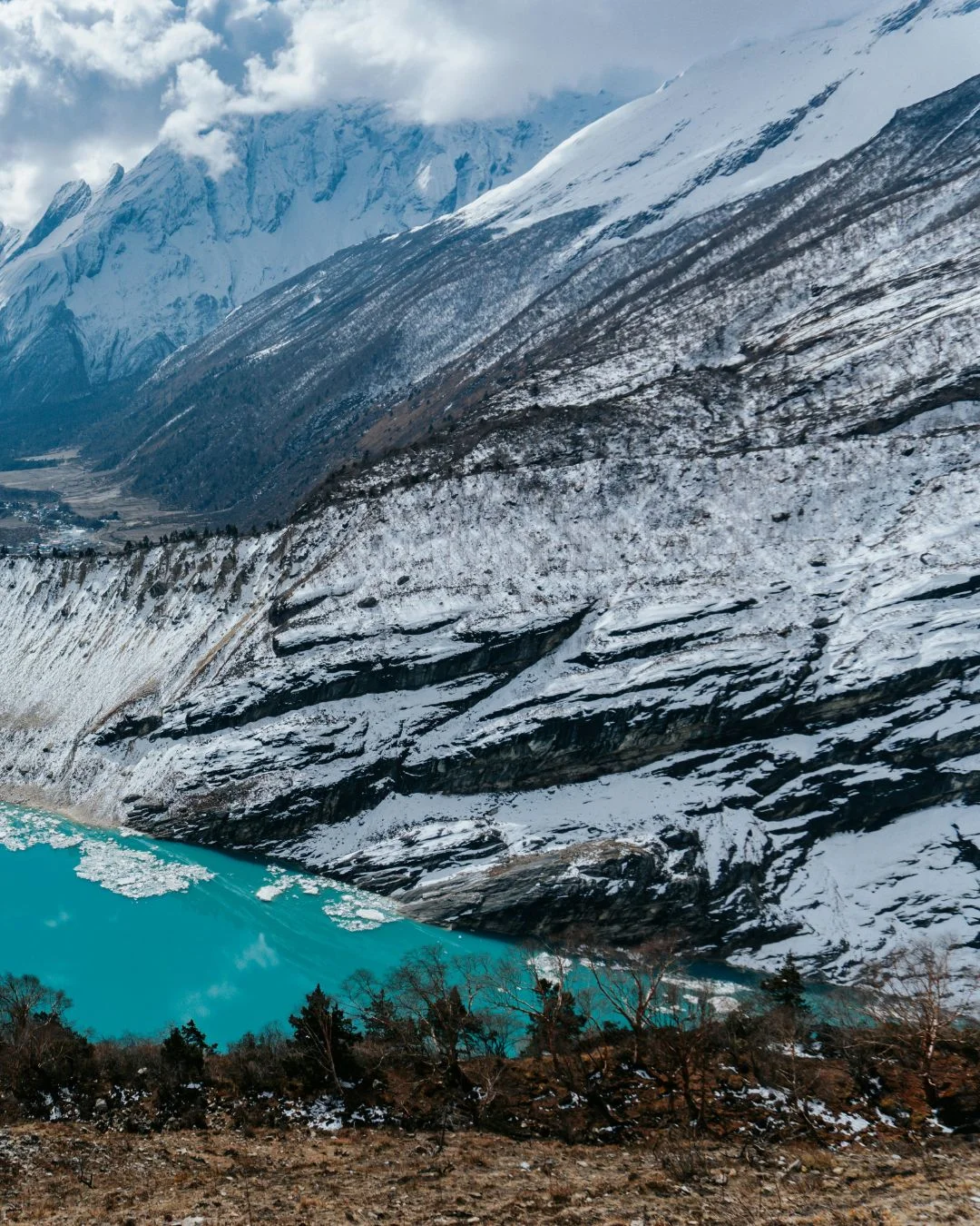 Manaslu circuit with Tsum Valley trek: 18 days