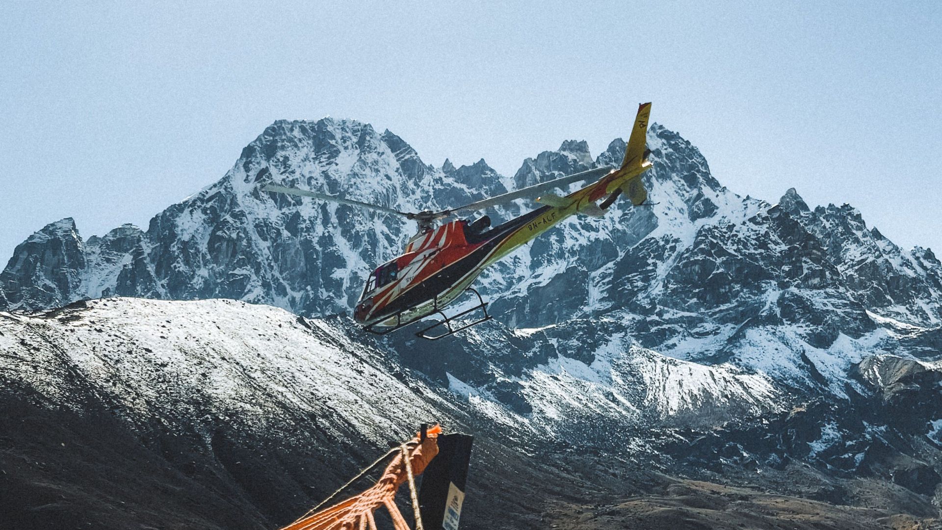 Helicopter tour in Nepal Hero